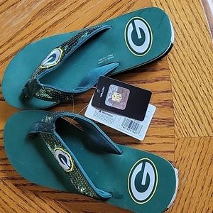 Womens Green Bay Packer flip flops